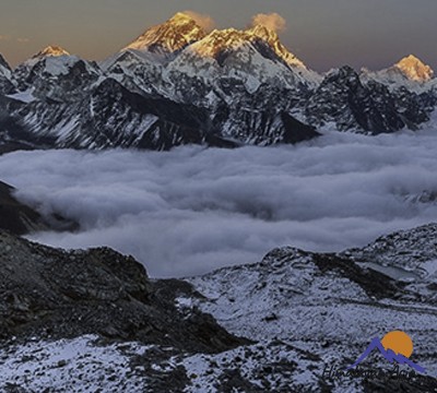 Cho-La-Pass-Everest